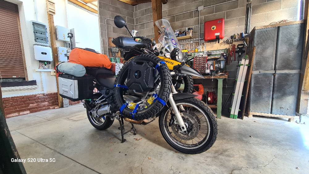 La mia moto, fedele compagna di viaggio.
